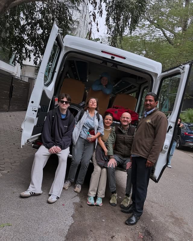 Family with Anwar Khan after India private tour — Taj International Tours